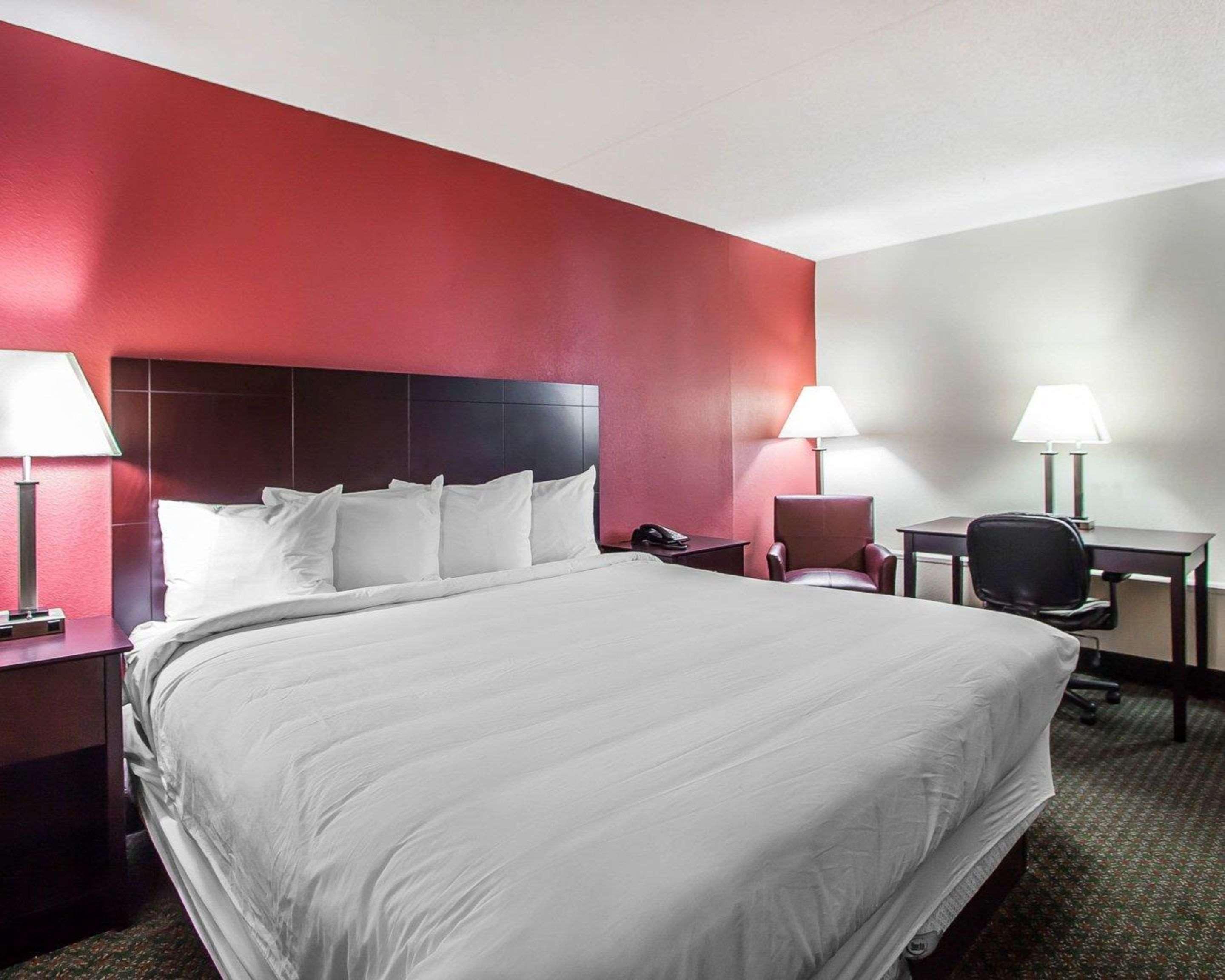 Comfort Inn & Suites Wyomissing-Reading Exterior photo