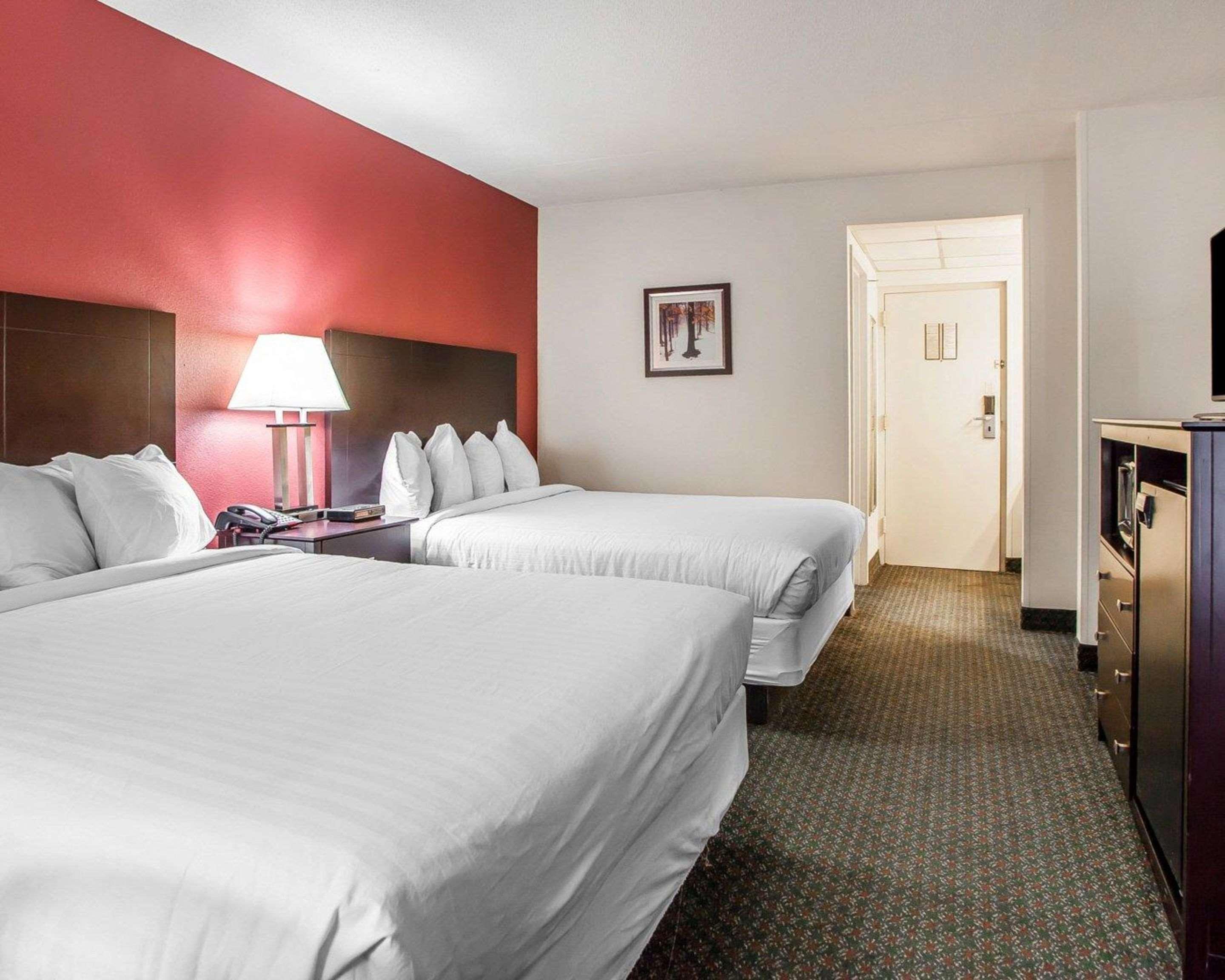 Comfort Inn & Suites Wyomissing-Reading Exterior photo