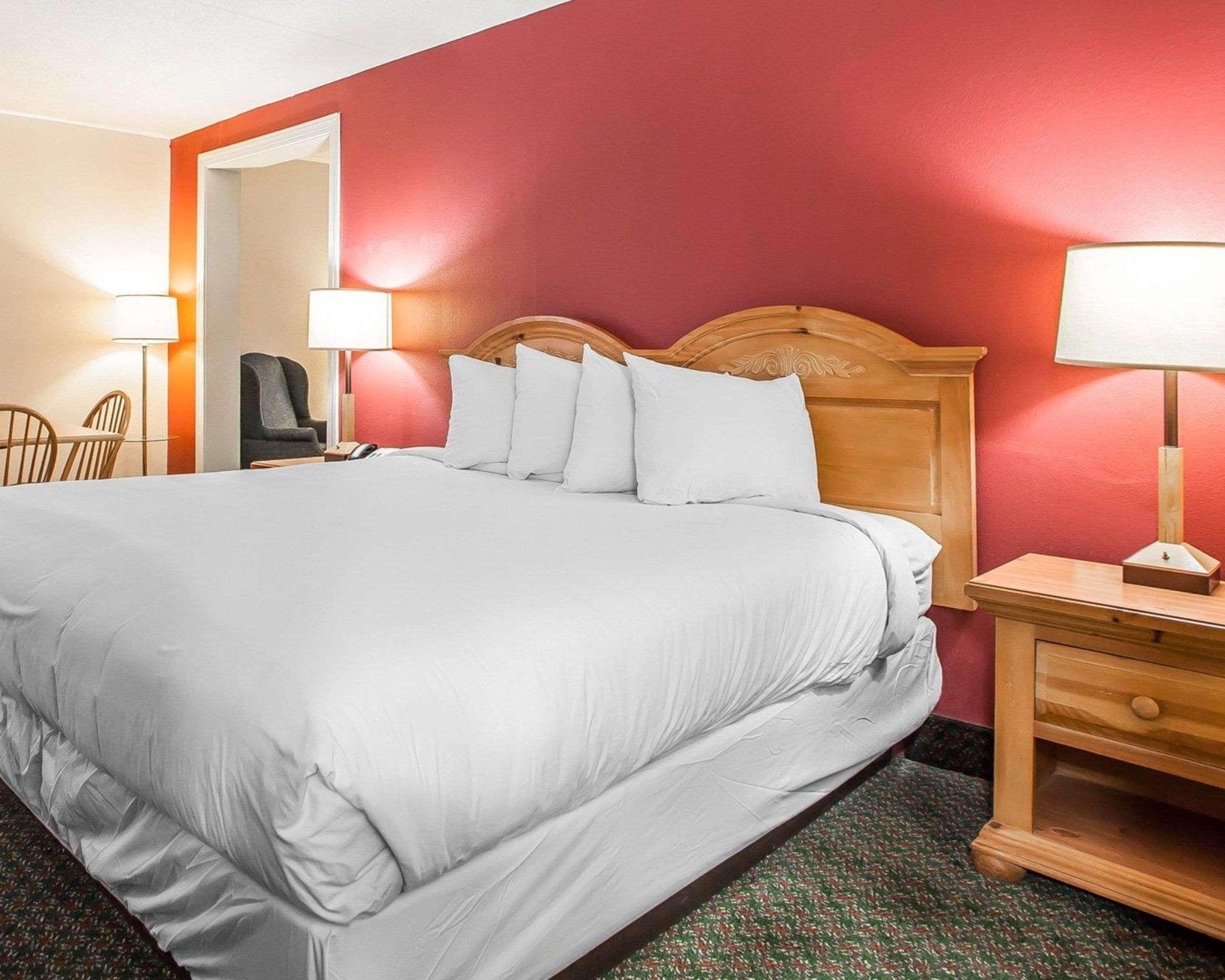 Comfort Inn & Suites Wyomissing-Reading Exterior photo